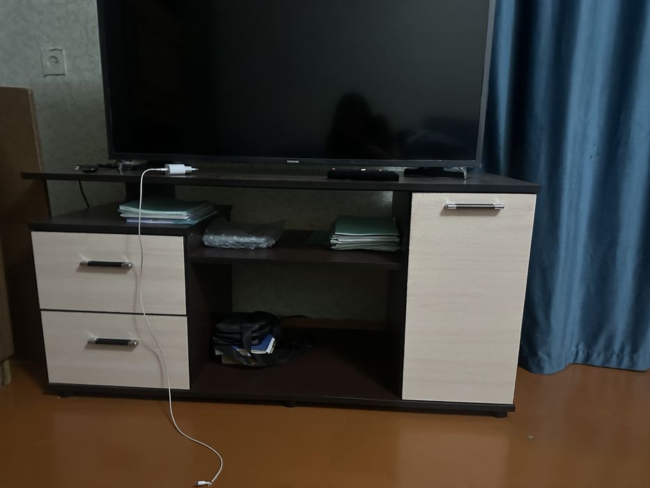 Тумбочка под телевизор