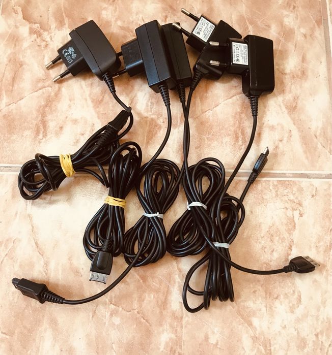 Alimentatoare 220v diferite modele