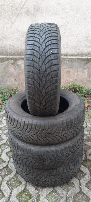 4 броя зимни гуми 195 65 15 8мм дот20 Toyo