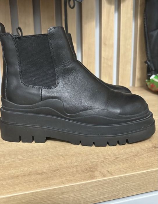 Продам обувь 39 размера