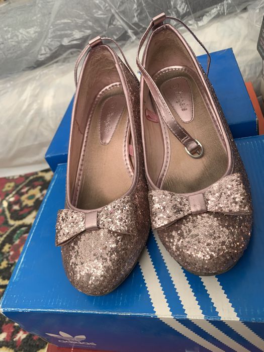 Туфельки детские продажа.