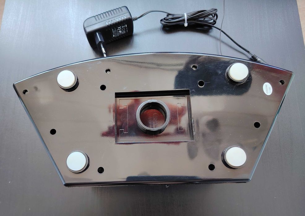 Radio AEG cu ceas si bluetooth
