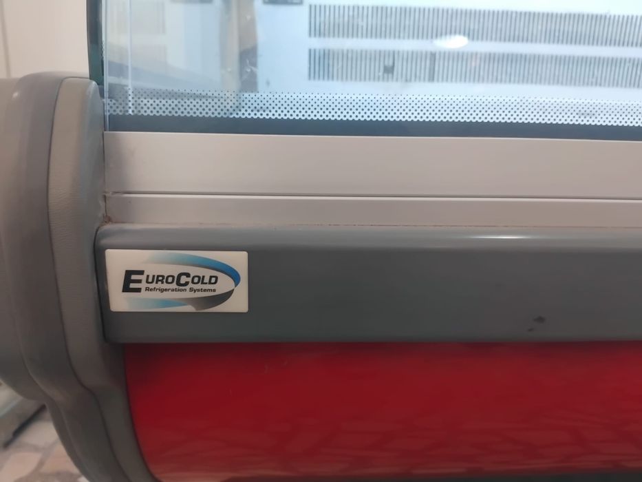 Vitrină frigorifică