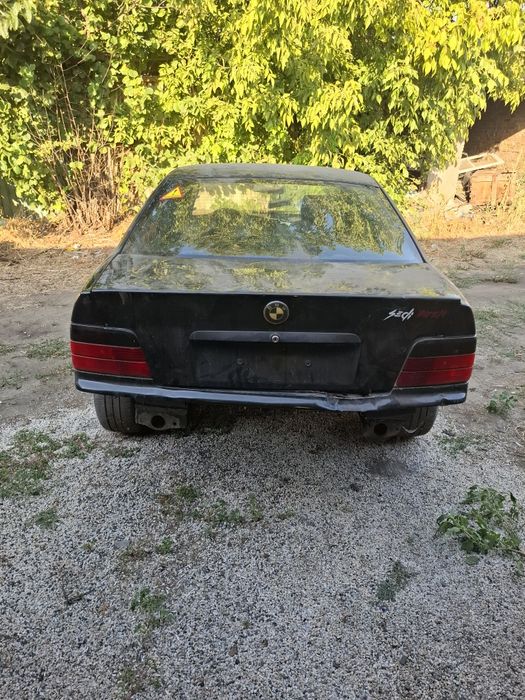 Bmw e36 318is M42B18 НА ЧАСТИ