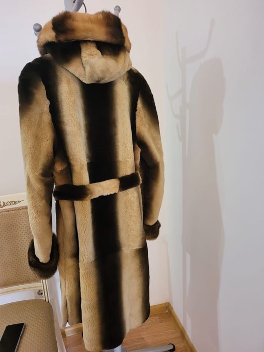 Шуба норковая,средней длины