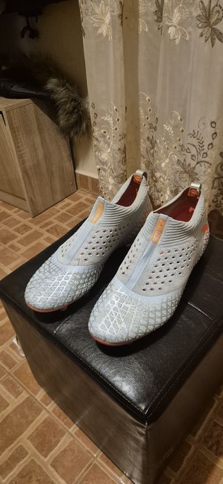 Vand ghete de fotbal puma