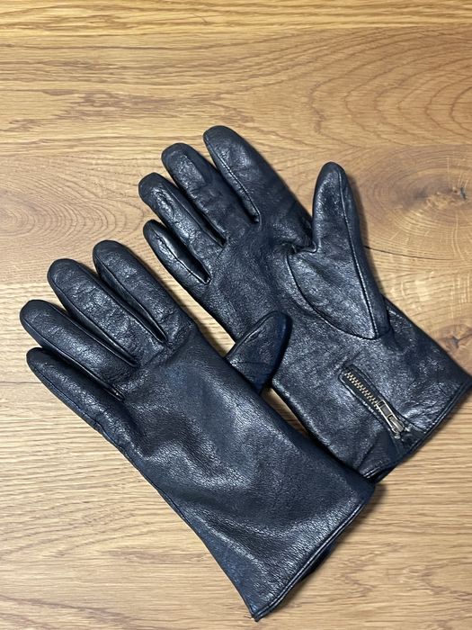 Дамски черни кожени ръкавици