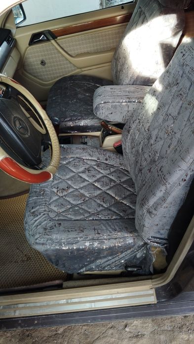 Продаю Мерседес Бенс 124