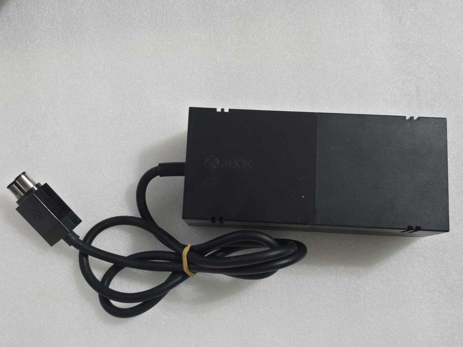 Alimentator original Xbox One Microsoft A12-220P1A output 12V 17.9A 220W functional