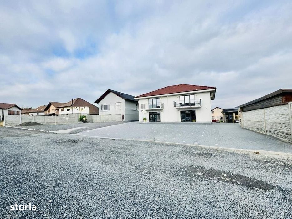 Casa duplex pe orizontala de vanzare pe Calea Cisnadiei in apropiere d