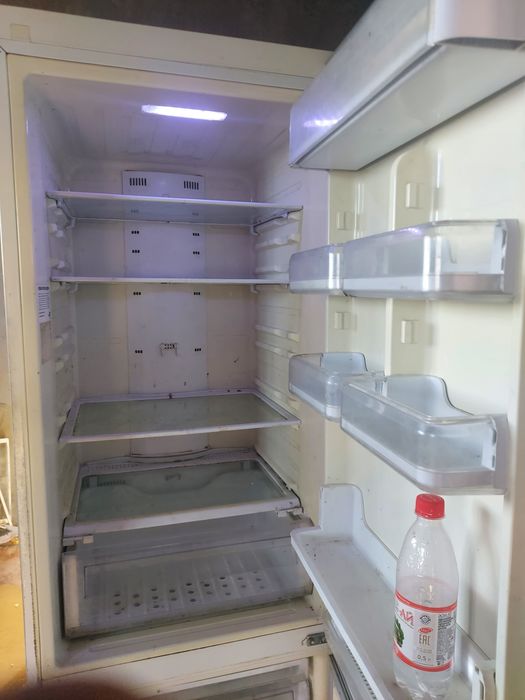 Самсунг холодильник продам