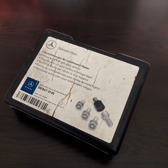 Секретни болтове 14мм/47мм Mercedes Gl, Ml, S class