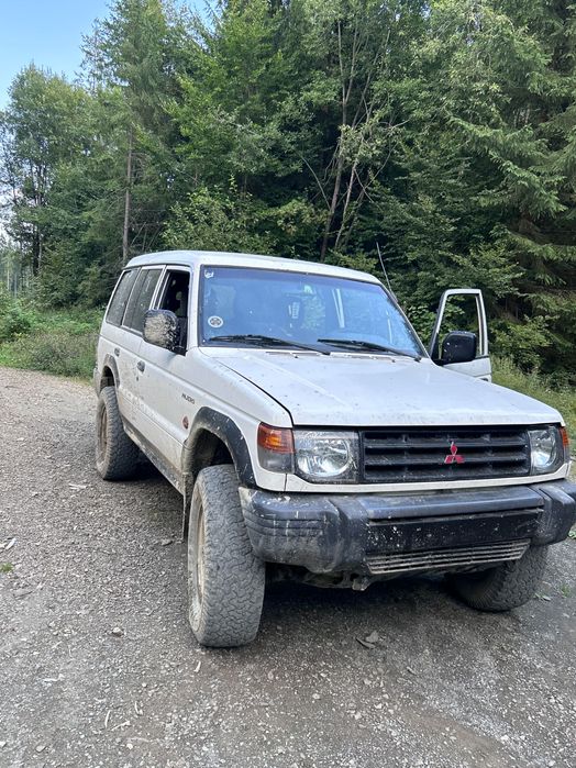 Mitsubishi Pajero 2.5