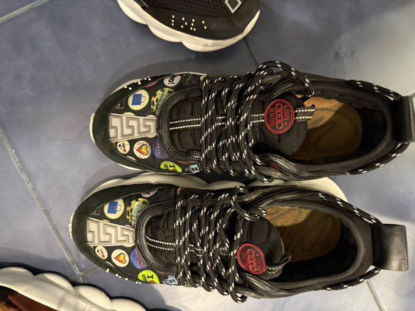 Versace chain reaction