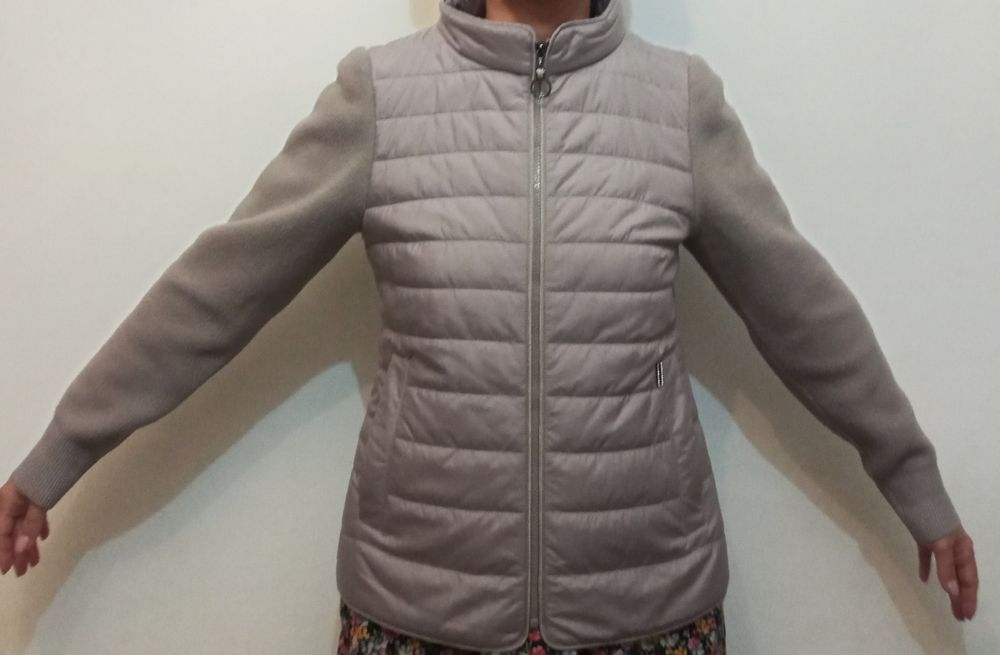 Курточка лёгкая тоненькая