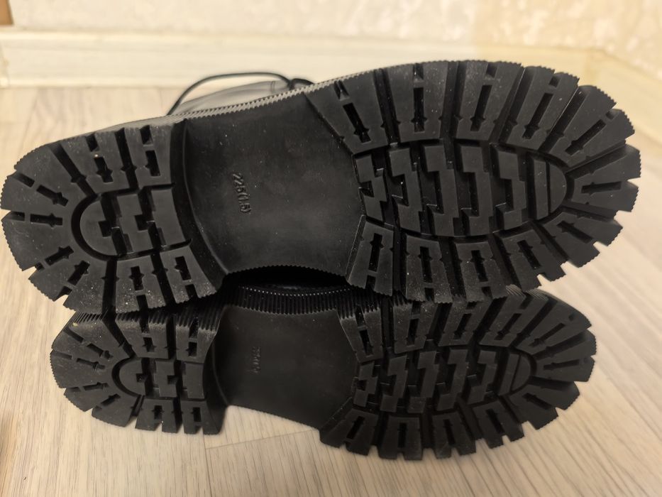 Обувь женская ботинки