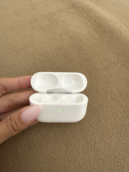 Кейс AirPods pro