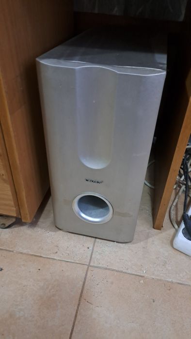 Субуфер с колони+ DVD