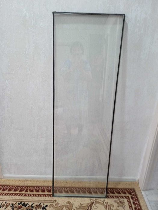 Стекло от пластикового окна