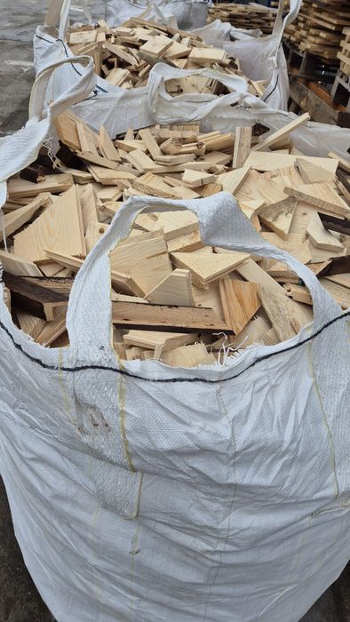 Vand lemne foc rasinoase