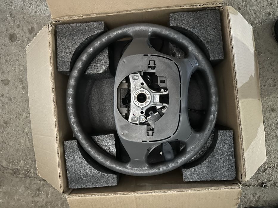 Продам руль от тойоты