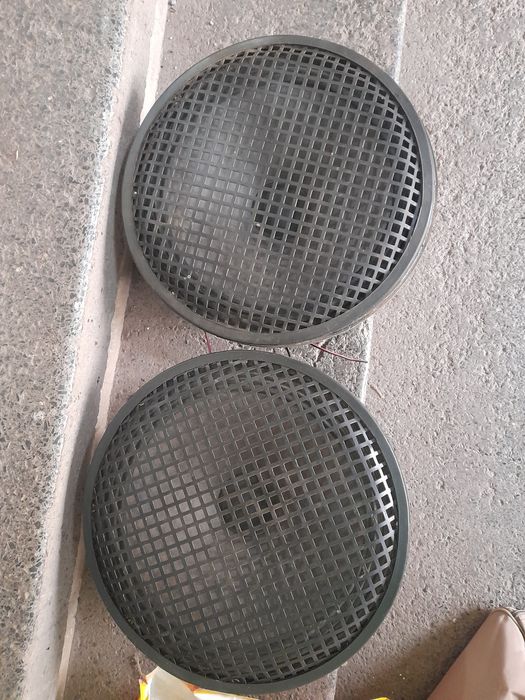 Басови  говорители