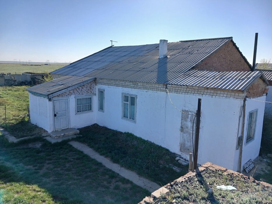 Үй сатылады Жарқын ауылында