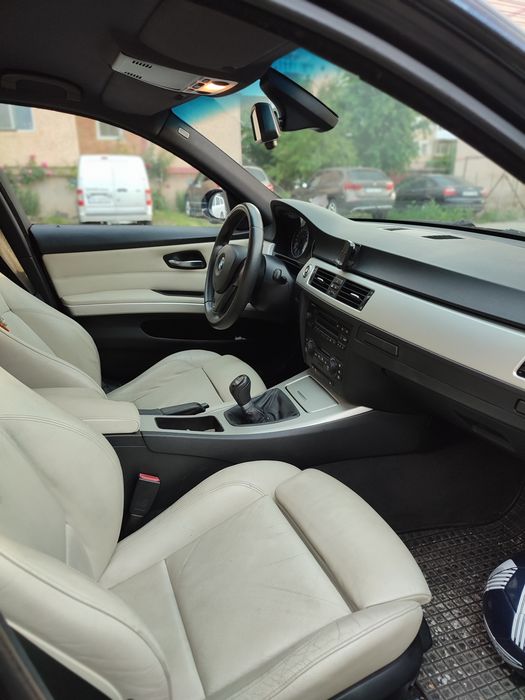 Vând BMW e91 motor 2.0