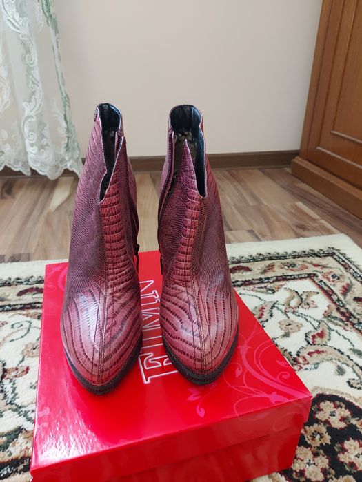 Ботинка демисезонный