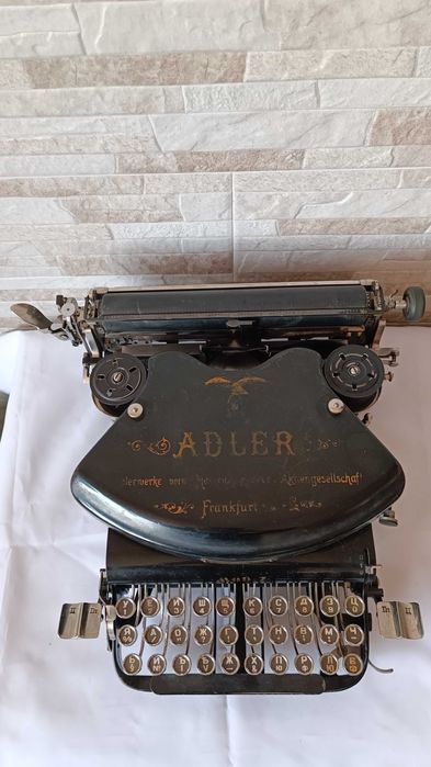 Стара пишеща машина Adler Mod.7 - Made in Germany - 1939 година - Антика