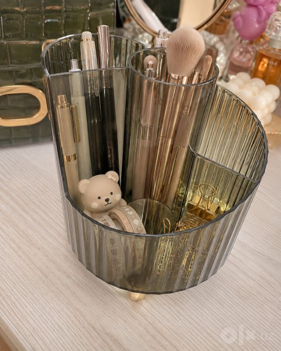 Organayzer 1ta kotta aylanadigan 7bolimli 1ta kichkina 4bolimli