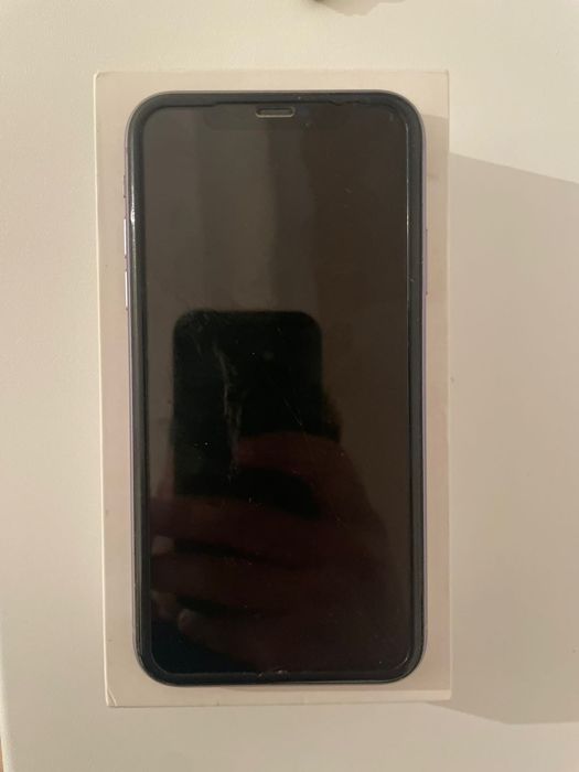 Продам IPhone 11 64 гб
