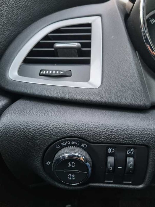 Opel Astra J 2012 dublu-climatronic, 1,7 diesel, 125 cai