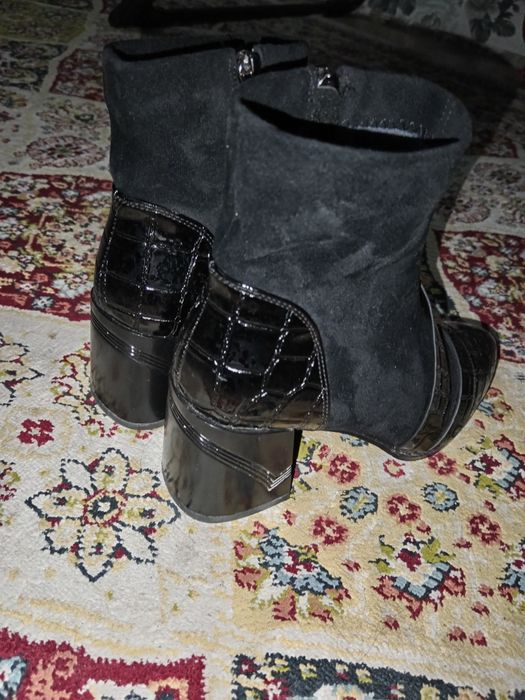 Продам обувь 35р