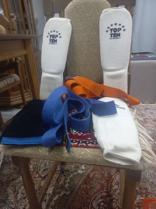 Продам б/у форму для каратэ