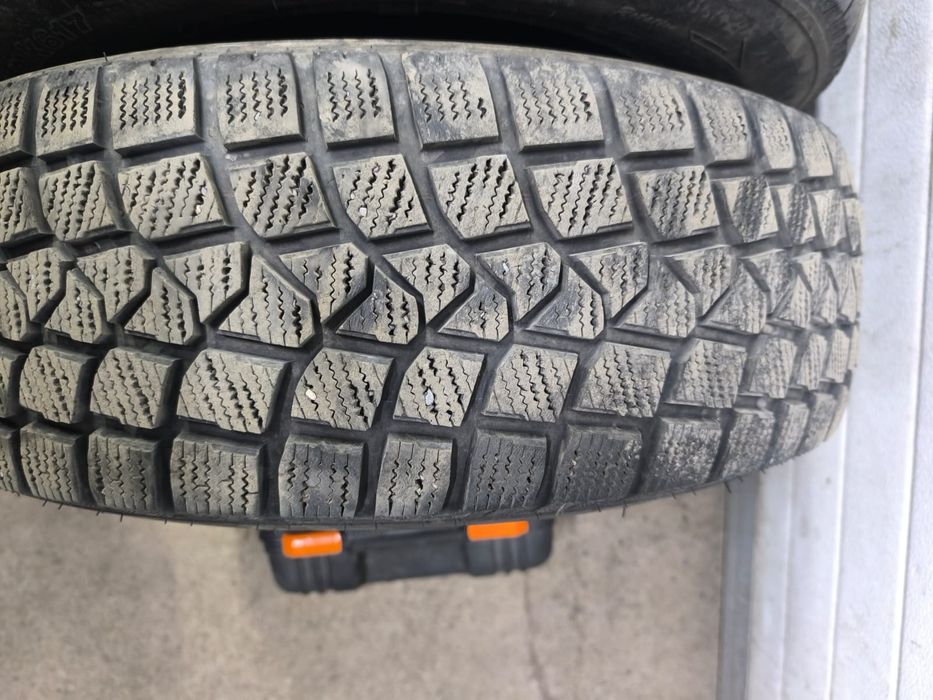 Резина с дисками зима в отличном состоянии