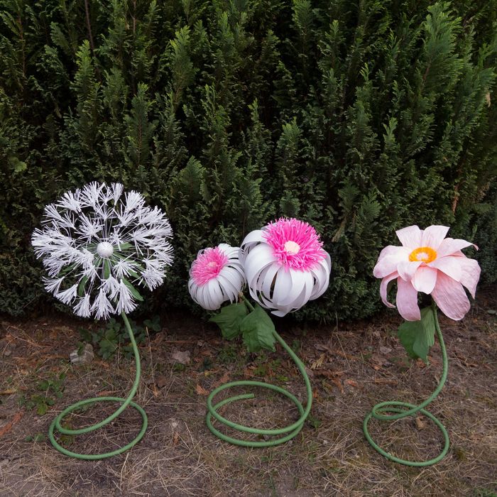 Големи хартиени цветя на стойка, украса за събития, фотосесии, витрини