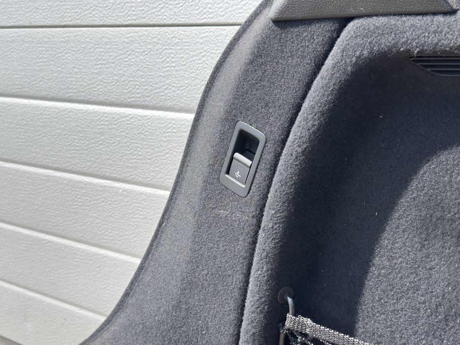 Комплект теглич AUDI A4 B9 8W0800491C
