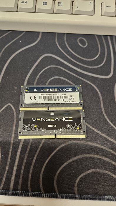 Corsair Vengeance CMSX32GX4M2A2666C18