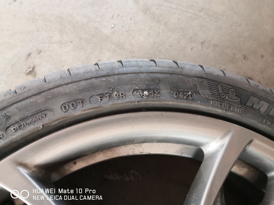 225 40 18 цола Michelin