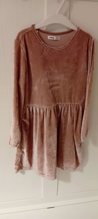 Rochita eleganta fete