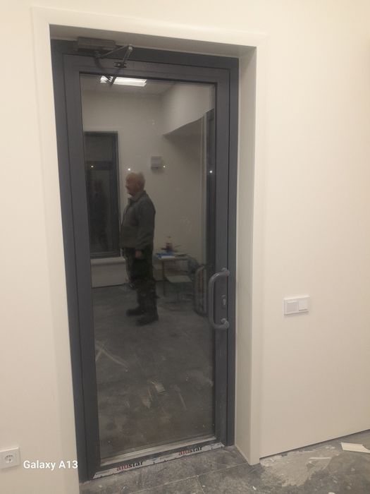 Ремонт окон дверей