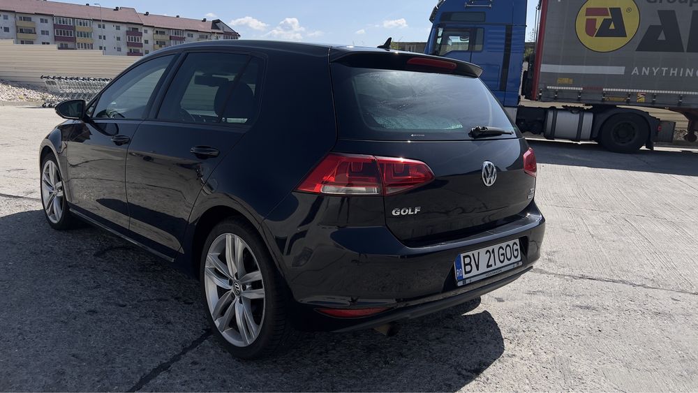 VOLKSWAGEN Golf 2013 — imagine 4