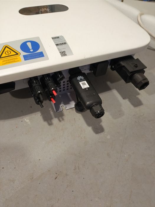 Invertor Huawei 4 kw trifazic