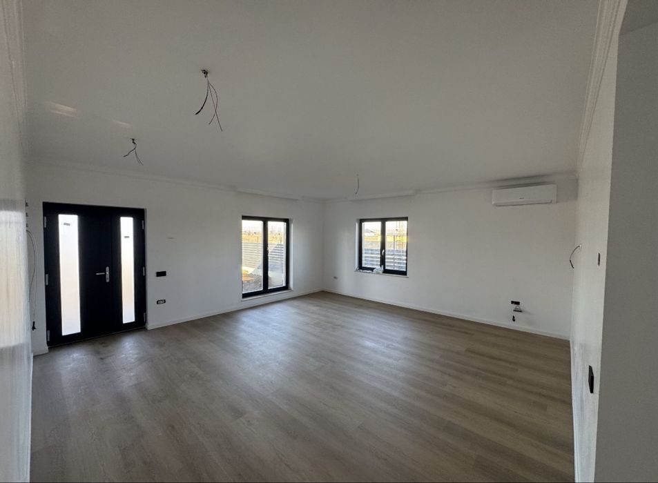 SMARALD  RESIDENCE-casa 3 camere