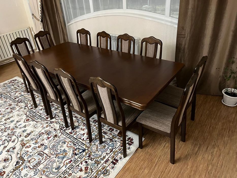 Стол и стулья, Пройзводство Малайзия