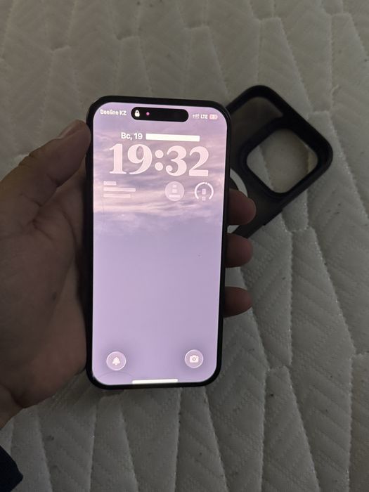 Айфон 15 про 128/88