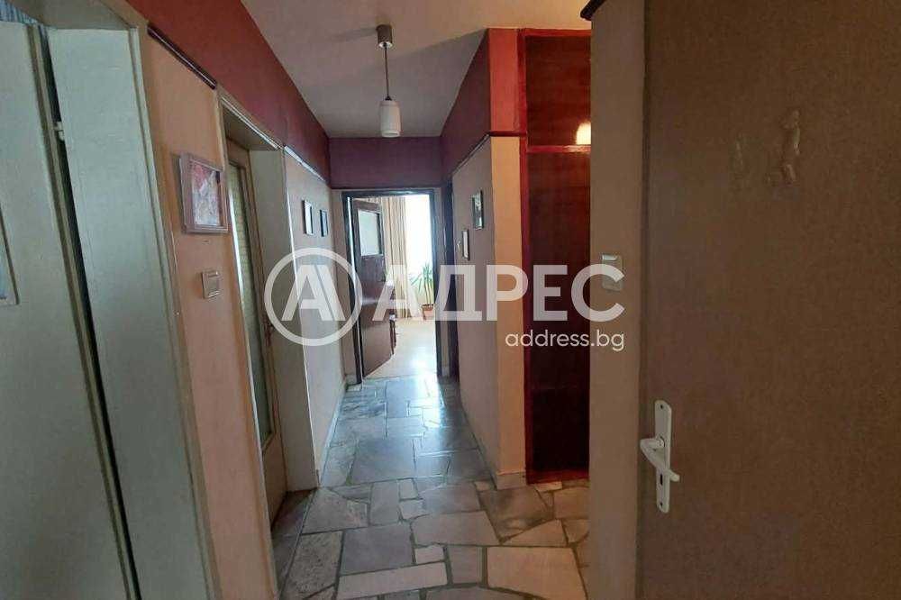 Продава се Тристаен апартамент в Ямбол, Център - 85 кв.м за 690 €/кв.м - Снимка #8