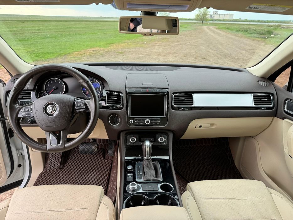 Volkswagen Touareg 2015