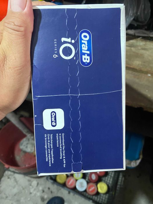 Електрическа четка за зъби  Oral B io 6